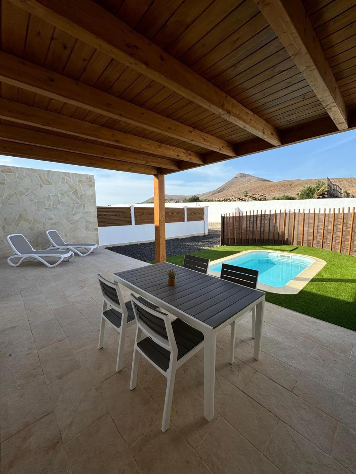 Villas Mirafonso- Piscina Privada A 10 Min De La Ciudad ปูแอร์โต เดล โรซาริโอ ภายนอก รูปภาพ